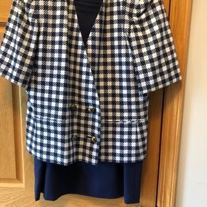 WOMEN'S GILMORE - SIZE 10 - RETAIL $89 - PRE-OWNED